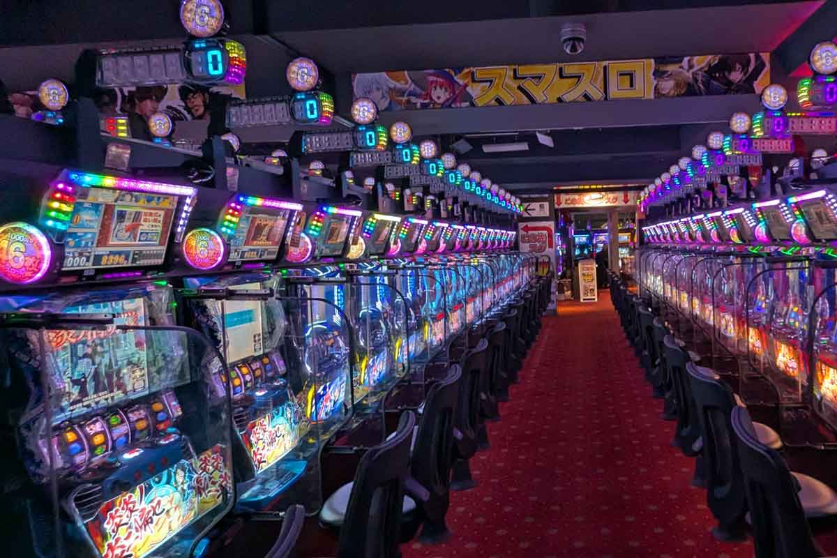 クレジットカードでパチンコやスロットを打つことはできるのか？ | クレジットカード現金化ガイド