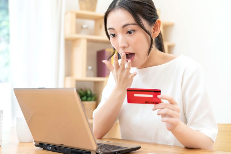 クレジットカード現金化がバレる理由とそのリスク クレジットカード現金化ガイド